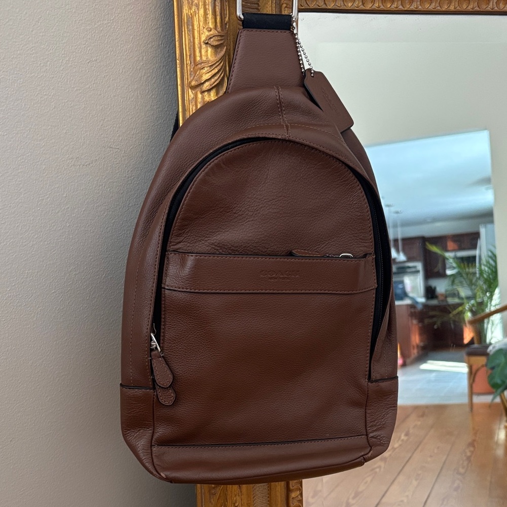 Coach Charles Messenger Brown Leather sling pack bag. - Picture 3 of 10